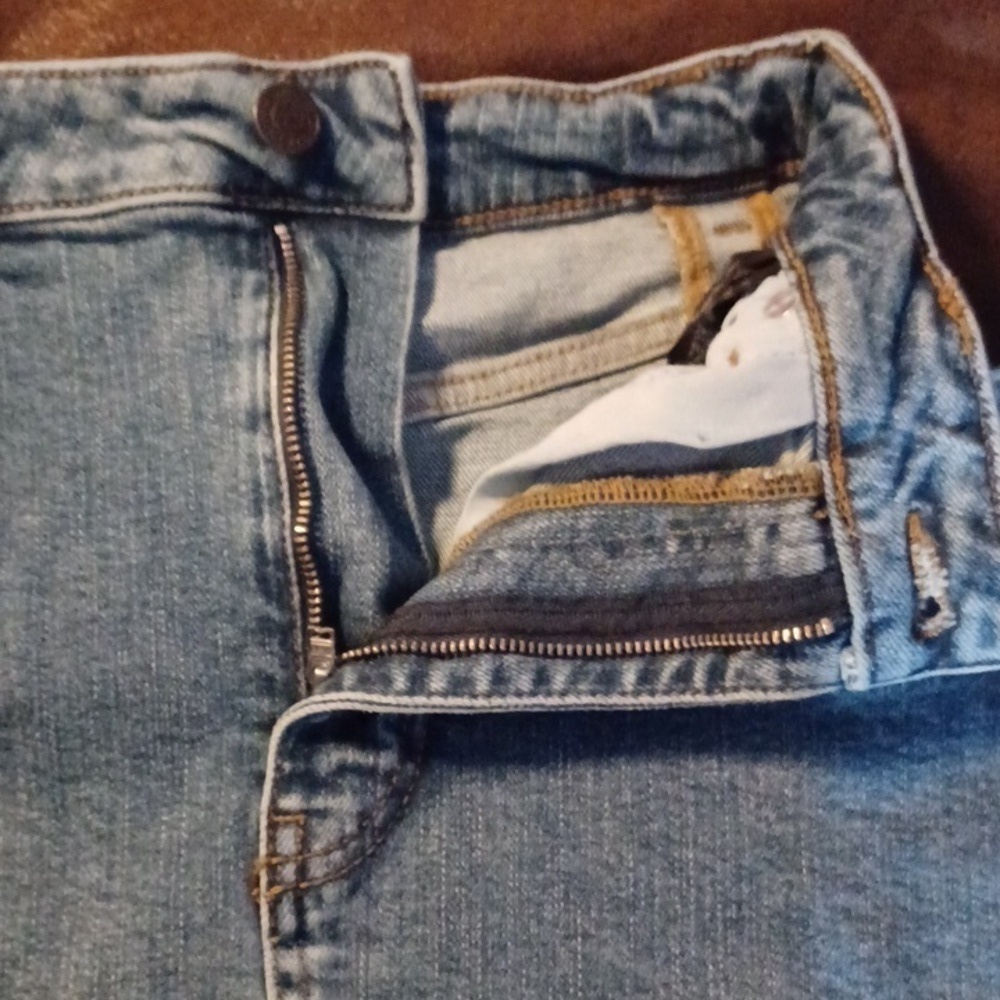ZARA DENIM SKIRT, WOMENS SIZE XS. ZIP UP BUTTON. - Picture 5 of 6